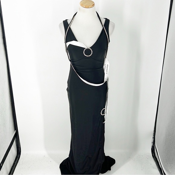 Revolve Khanums Koder Gown - Picture 6 of 7